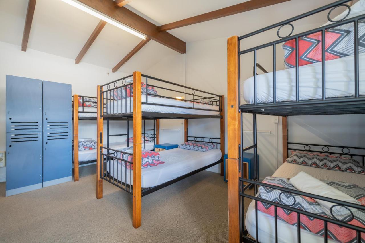 Te Anau Central Backpackers エクステリア 写真